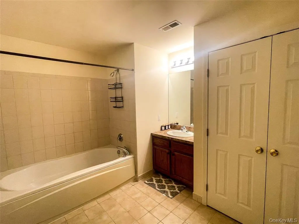 1011 Ethan Allen Drive, New Windsor, NY, 2 Bedrooms Bedrooms, 5 Rooms Rooms,2 BathroomsBathrooms,Residential Lease,For Rent,Ethan Allen Drive,0,1041500 1011 Ethan Allen Drive, New Windsor, NY, 2 Bedrooms Bedrooms, 5 Rooms Rooms,2 BathroomsBathrooms,Residential Lease,For Rent,Ethan Allen Drive,0,1041500