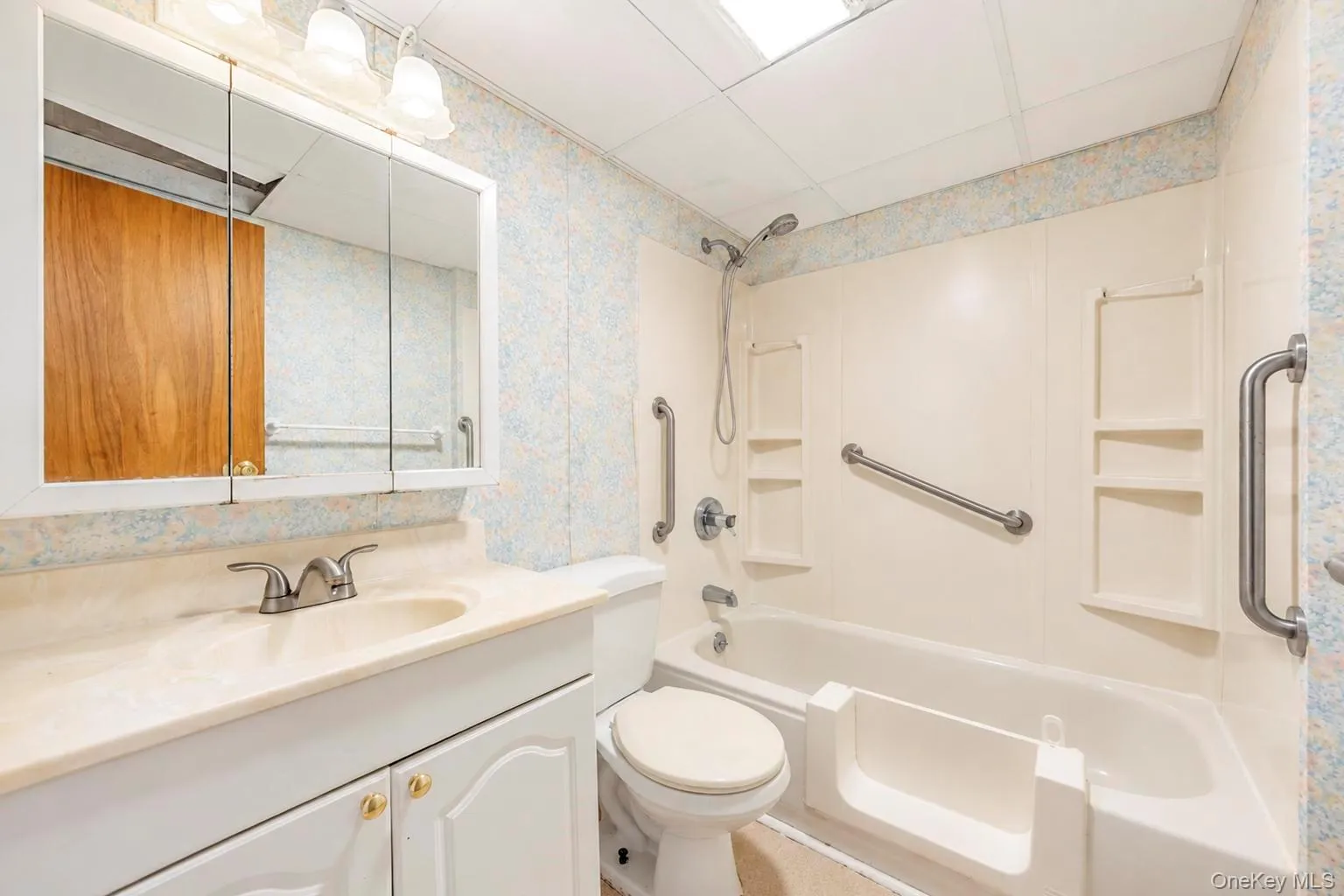 125 5th Street, Oyster Bay, NY, 4 Bedrooms Bedrooms, 7 Rooms Rooms,3 BathroomsBathrooms,Residential,For Rent,5th,0,1041501 125 5th Street, Oyster Bay, NY, 4 Bedrooms Bedrooms, 7 Rooms Rooms,3 BathroomsBathrooms,Residential,For Rent,5th,0,1041501