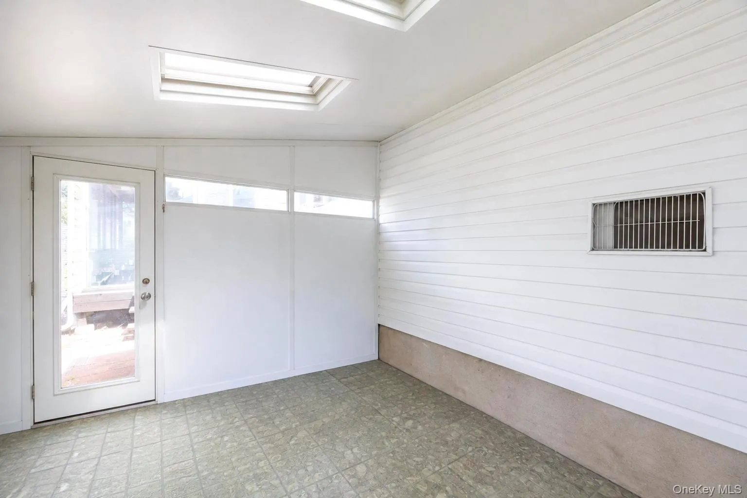125 5th Street, Oyster Bay, NY, 4 Bedrooms Bedrooms, 7 Rooms Rooms,3 BathroomsBathrooms,Residential,For Rent,5th,0,1041501 125 5th Street, Oyster Bay, NY, 4 Bedrooms Bedrooms, 7 Rooms Rooms,3 BathroomsBathrooms,Residential,For Rent,5th,0,1041501