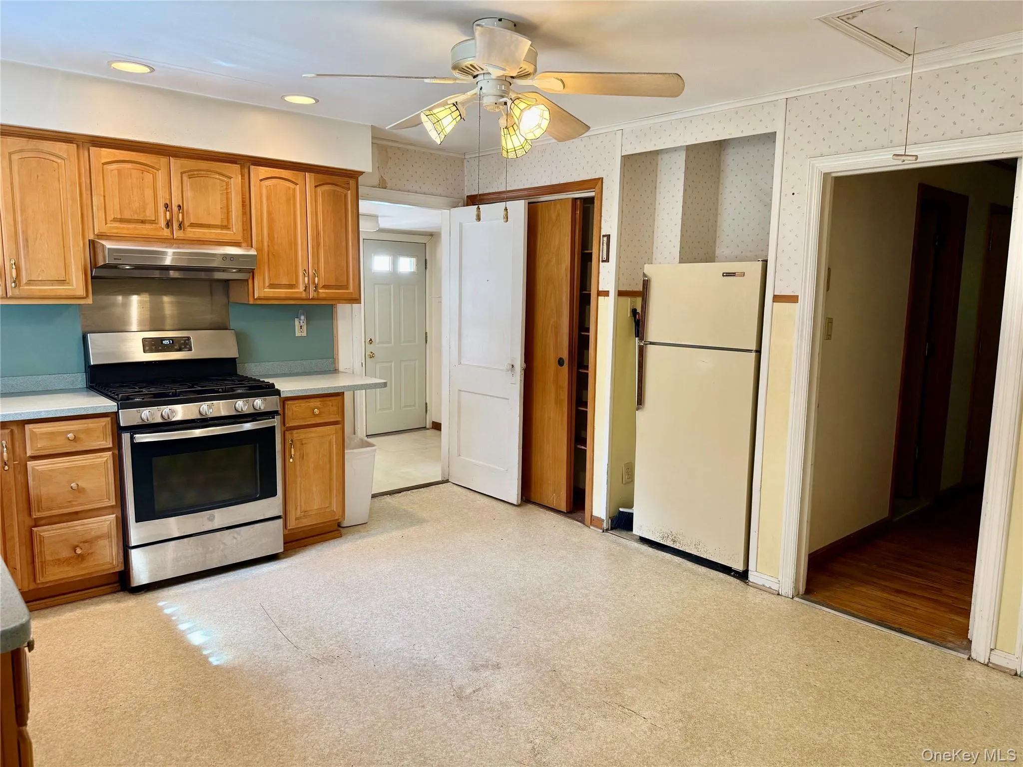 132 Grossi Lane, Shawangunk, NY, 2 Bedrooms Bedrooms, 6 Rooms Rooms,2 BathroomsBathrooms,Residential,For Rent,Grossi,0,1041504 132 Grossi Lane, Shawangunk, NY, 2 Bedrooms Bedrooms, 6 Rooms Rooms,2 BathroomsBathrooms,Residential,For Rent,Grossi,0,1041504