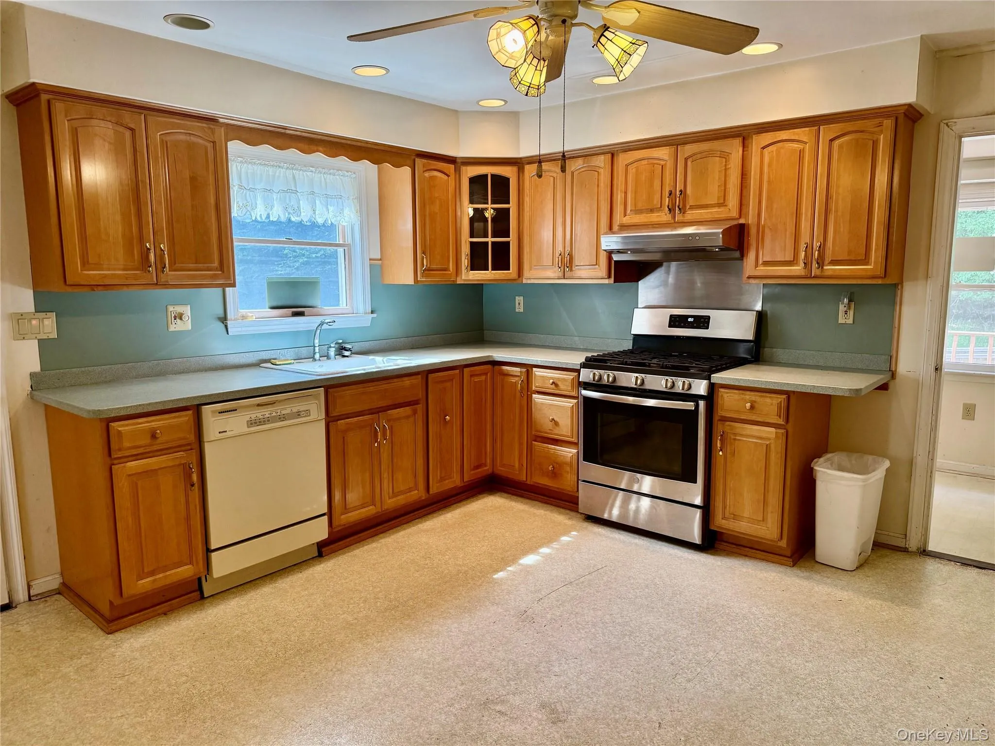 132 Grossi Lane, Shawangunk, NY, 2 Bedrooms Bedrooms, 6 Rooms Rooms,2 BathroomsBathrooms,Residential,For Rent,Grossi,0,1041504 132 Grossi Lane, Shawangunk, NY, 2 Bedrooms Bedrooms, 6 Rooms Rooms,2 BathroomsBathrooms,Residential,For Rent,Grossi,0,1041504