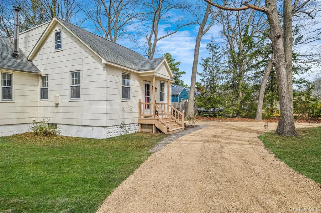 120 Lincoln Road, Brookhaven, NY, 2 Bedrooms Bedrooms, 6 Rooms Rooms,1 BathroomBathrooms,Residential,For Rent,Lincoln,0,1041507 120 Lincoln Road, Brookhaven, NY, 2 Bedrooms Bedrooms, 6 Rooms Rooms,1 BathroomBathrooms,Residential,For Rent,Lincoln,0,1041507