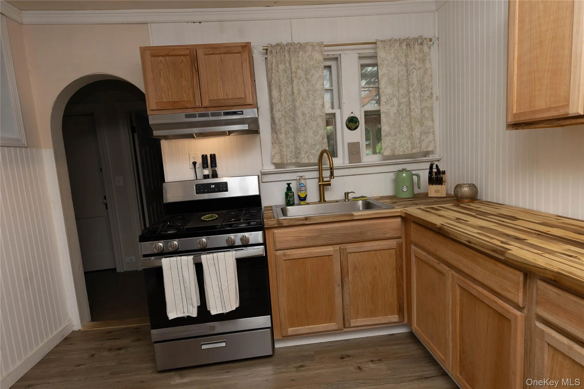 120 Lincoln Road, Brookhaven, NY, 2 Bedrooms Bedrooms, 6 Rooms Rooms,1 BathroomBathrooms,Residential,For Rent,Lincoln,0,1041507 120 Lincoln Road, Brookhaven, NY, 2 Bedrooms Bedrooms, 6 Rooms Rooms,1 BathroomBathrooms,Residential,For Rent,Lincoln,0,1041507