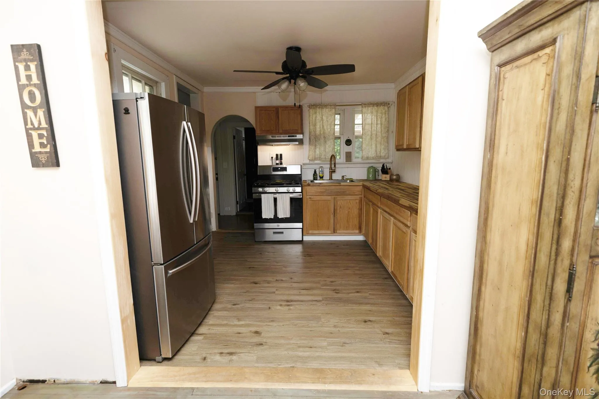 120 Lincoln Road, Brookhaven, NY, 2 Bedrooms Bedrooms, 6 Rooms Rooms,1 BathroomBathrooms,Residential,For Rent,Lincoln,0,1041507 120 Lincoln Road, Brookhaven, NY, 2 Bedrooms Bedrooms, 6 Rooms Rooms,1 BathroomBathrooms,Residential,For Rent,Lincoln,0,1041507