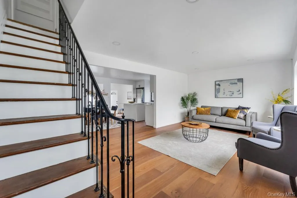 20 Howard Street, Oyster Bay, NY, 4 Bedrooms Bedrooms, 7 Rooms Rooms,3 BathroomsBathrooms,Residential,For Rent,Howard,0,1041512 20 Howard Street, Oyster Bay, NY, 4 Bedrooms Bedrooms, 7 Rooms Rooms,3 BathroomsBathrooms,Residential,For Rent,Howard,0,1041512