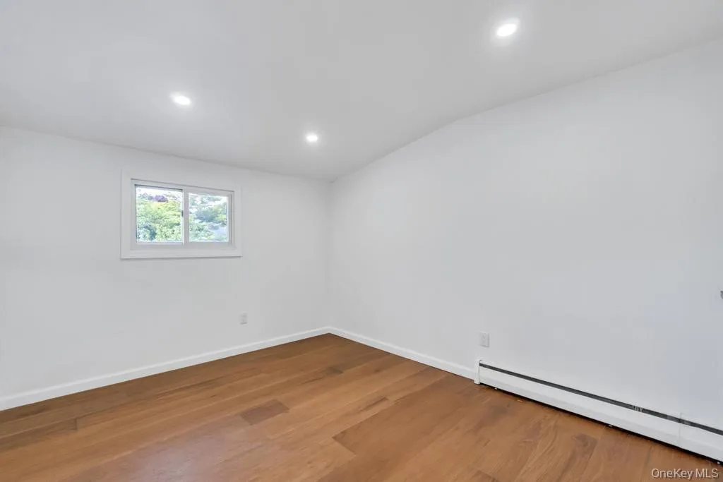 20 Howard Street, Oyster Bay, NY, 4 Bedrooms Bedrooms, 7 Rooms Rooms,3 BathroomsBathrooms,Residential,For Rent,Howard,0,1041512 20 Howard Street, Oyster Bay, NY, 4 Bedrooms Bedrooms, 7 Rooms Rooms,3 BathroomsBathrooms,Residential,For Rent,Howard,0,1041512