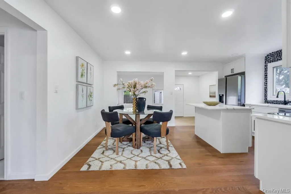 20 Howard Street, Oyster Bay, NY, 4 Bedrooms Bedrooms, 7 Rooms Rooms,3 BathroomsBathrooms,Residential,For Rent,Howard,0,1041512 20 Howard Street, Oyster Bay, NY, 4 Bedrooms Bedrooms, 7 Rooms Rooms,3 BathroomsBathrooms,Residential,For Rent,Howard,0,1041512