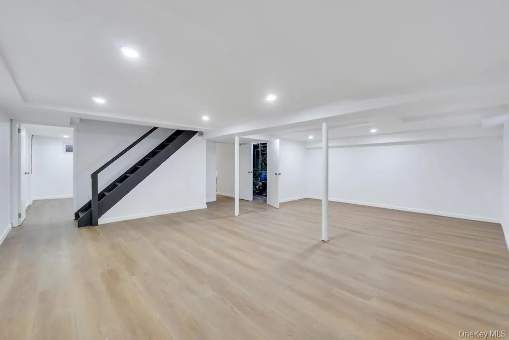 20 Howard Street, Oyster Bay, NY, 4 Bedrooms Bedrooms, 7 Rooms Rooms,3 BathroomsBathrooms,Residential,For Rent,Howard,0,1041512 20 Howard Street, Oyster Bay, NY, 4 Bedrooms Bedrooms, 7 Rooms Rooms,3 BathroomsBathrooms,Residential,For Rent,Howard,0,1041512