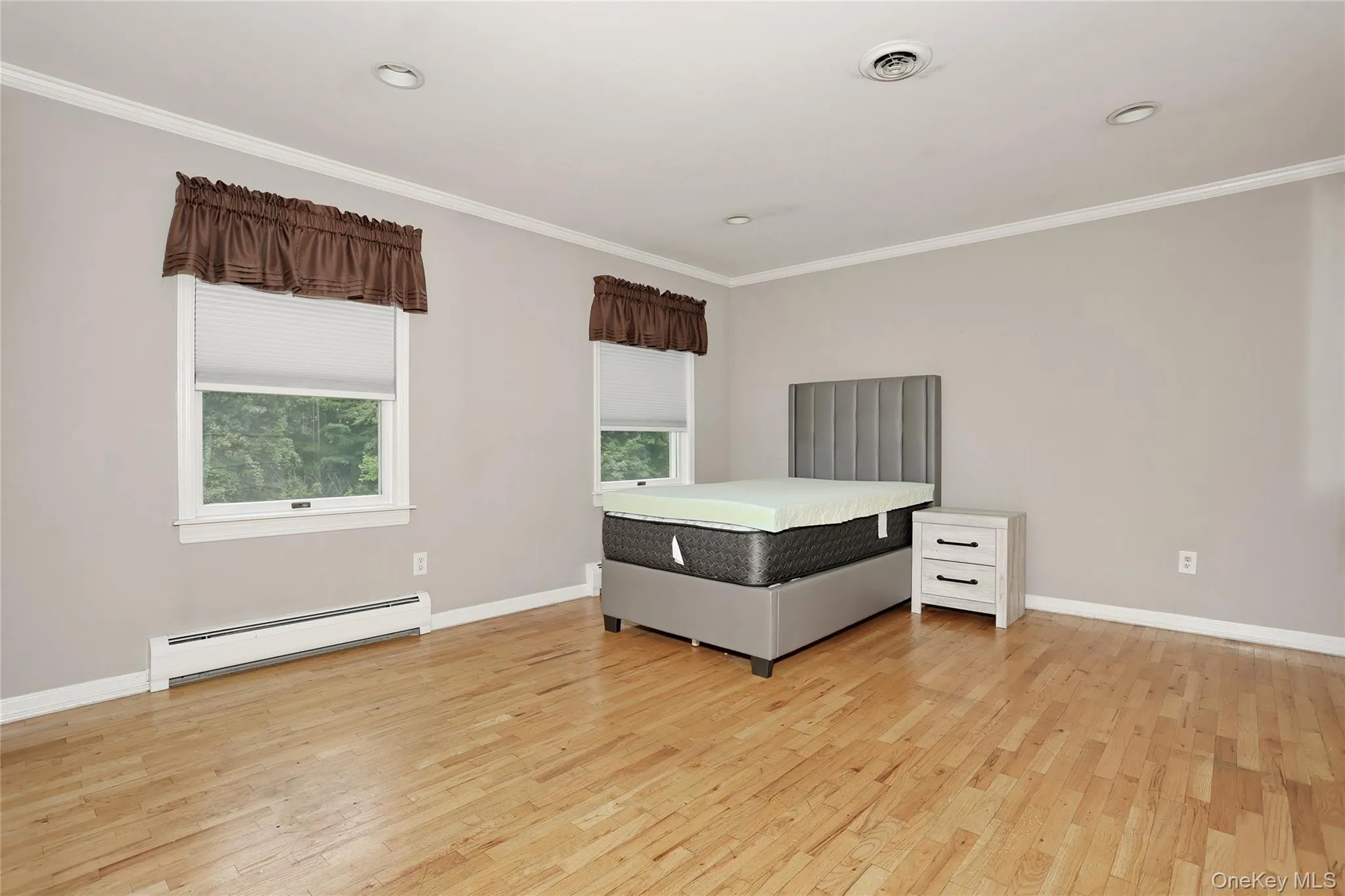 6 Nicole Way, Ramapo, NY, 4 Bedrooms Bedrooms, 10 Rooms Rooms,2 BathroomsBathrooms,Residential,For Rent,Nicole,0,1041516 6 Nicole Way, Ramapo, NY, 4 Bedrooms Bedrooms, 10 Rooms Rooms,2 BathroomsBathrooms,Residential,For Rent,Nicole,0,1041516