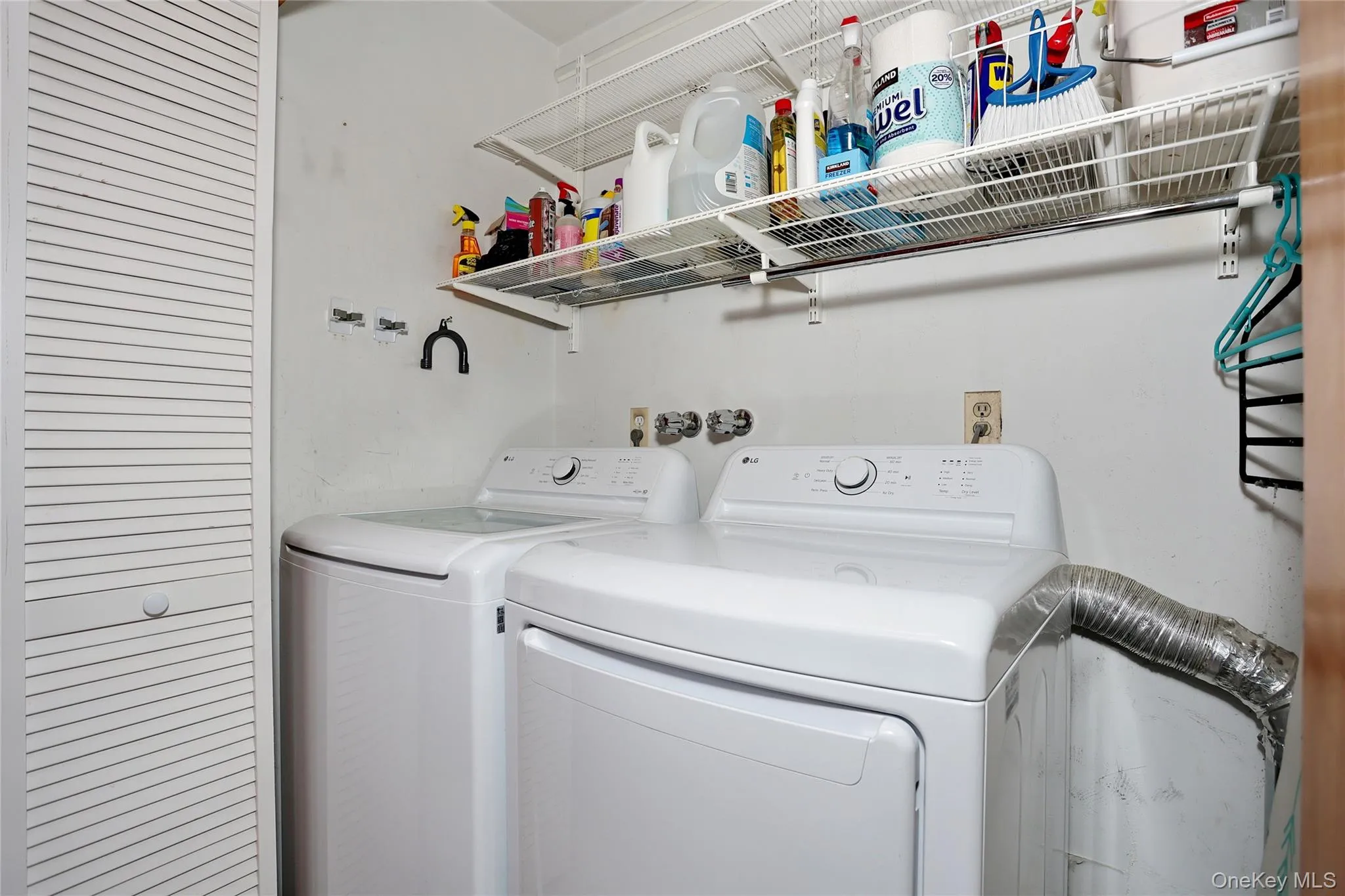 6 Nicole Way, Ramapo, NY, 4 Bedrooms Bedrooms, 10 Rooms Rooms,2 BathroomsBathrooms,Residential,For Rent,Nicole,0,1041516 6 Nicole Way, Ramapo, NY, 4 Bedrooms Bedrooms, 10 Rooms Rooms,2 BathroomsBathrooms,Residential,For Rent,Nicole,0,1041516