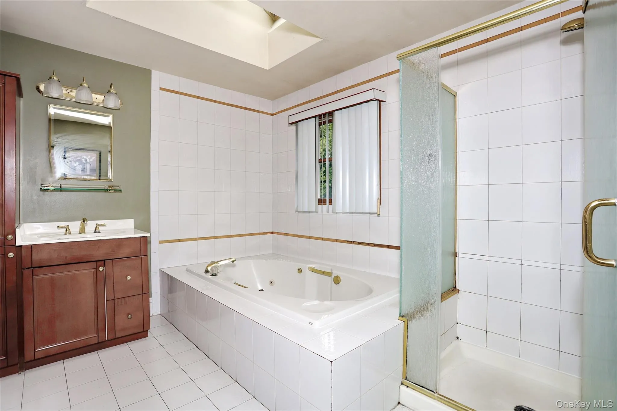 6 Nicole Way, Ramapo, NY, 4 Bedrooms Bedrooms, 10 Rooms Rooms,2 BathroomsBathrooms,Residential,For Rent,Nicole,0,1041516 6 Nicole Way, Ramapo, NY, 4 Bedrooms Bedrooms, 10 Rooms Rooms,2 BathroomsBathrooms,Residential,For Rent,Nicole,0,1041516