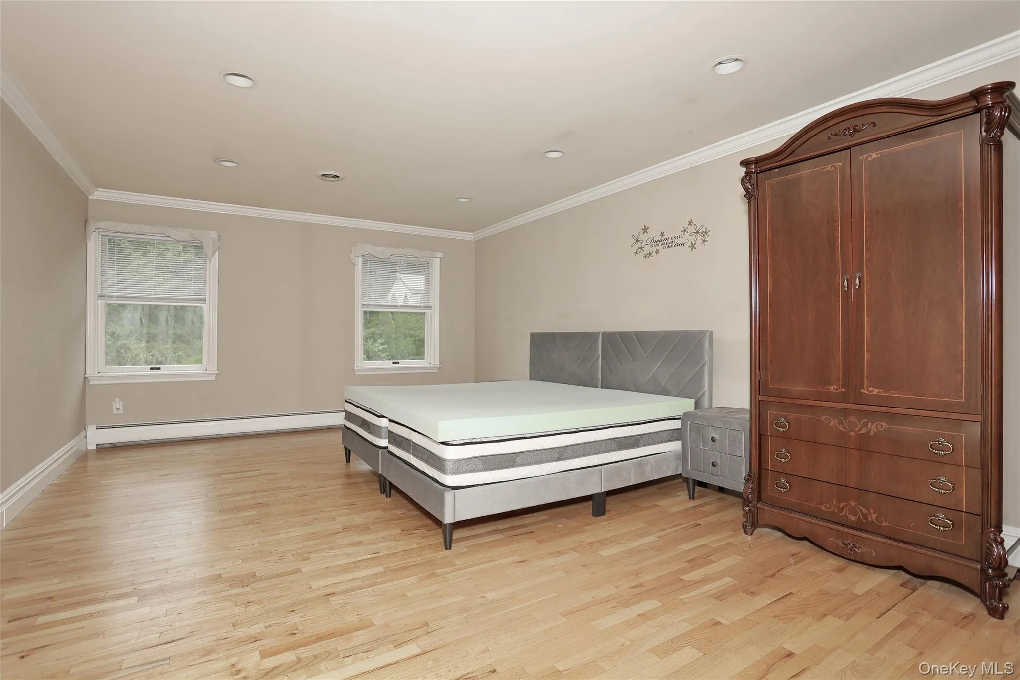 6 Nicole Way, Ramapo, NY, 4 Bedrooms Bedrooms, 10 Rooms Rooms,2 BathroomsBathrooms,Residential,For Rent,Nicole,0,1041516 6 Nicole Way, Ramapo, NY, 4 Bedrooms Bedrooms, 10 Rooms Rooms,2 BathroomsBathrooms,Residential,For Rent,Nicole,0,1041516