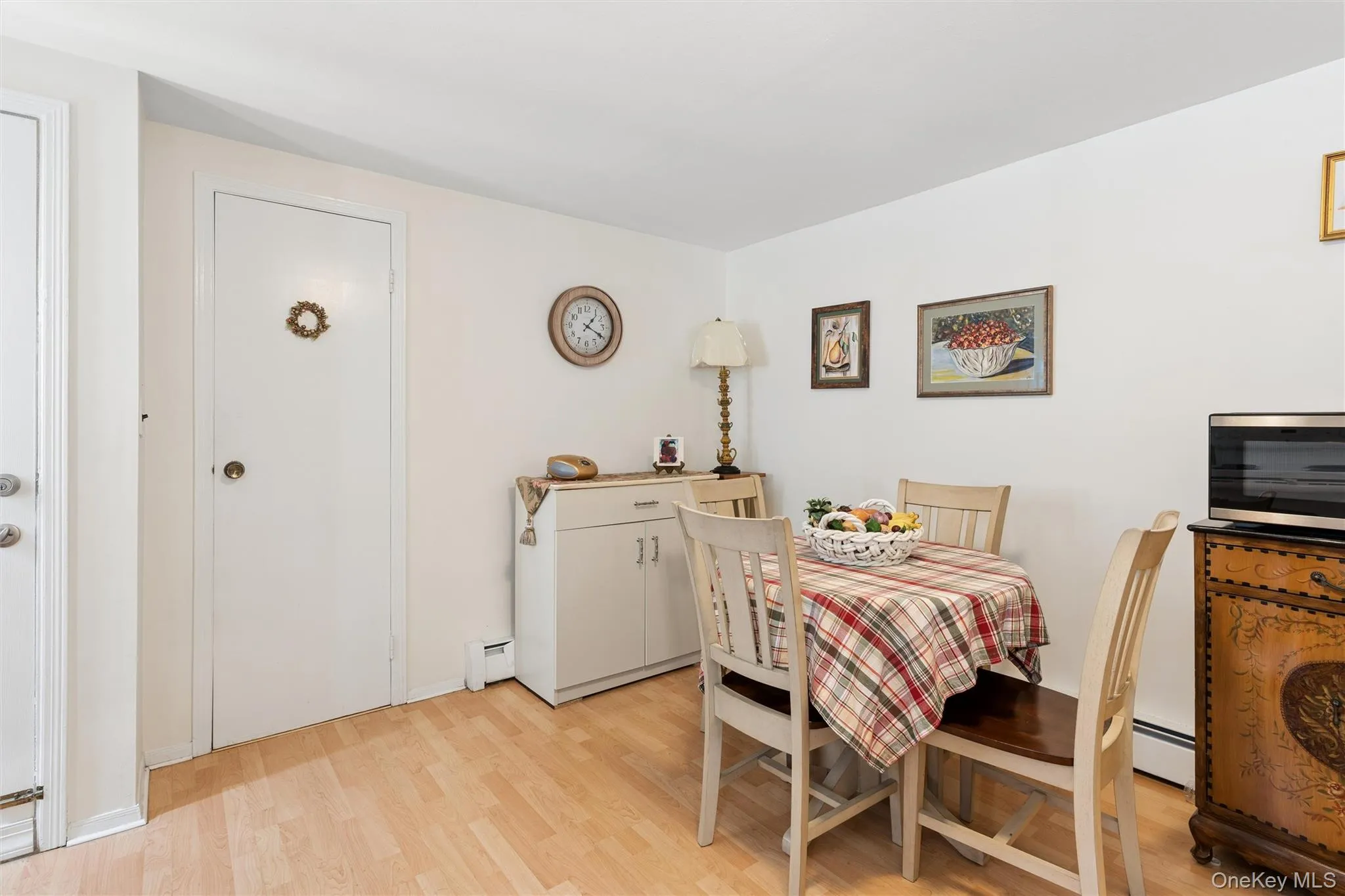 1928 Gormley Avenue, Hempstead, NY, 4 Bedrooms Bedrooms, 8 Rooms Rooms,2 BathroomsBathrooms,Residential,For Rent,Gormley,0,1041517 1928 Gormley Avenue, Hempstead, NY, 4 Bedrooms Bedrooms, 8 Rooms Rooms,2 BathroomsBathrooms,Residential,For Rent,Gormley,0,1041517