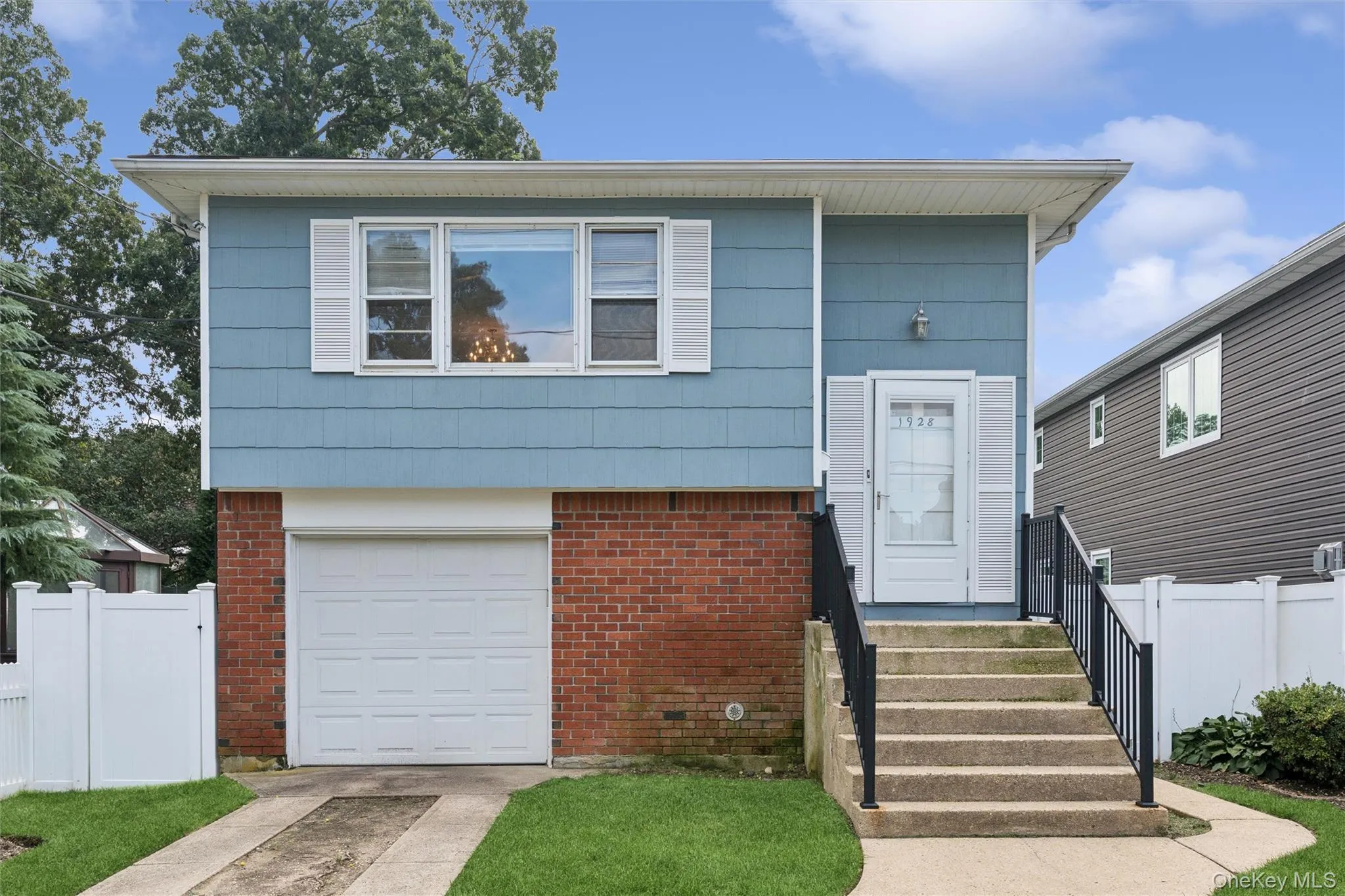 1928 Gormley Avenue, Hempstead, NY, 4 Bedrooms Bedrooms, 8 Rooms Rooms,2 BathroomsBathrooms,Residential,For Rent,Gormley,0,1041517 1928 Gormley Avenue, Hempstead, NY, 4 Bedrooms Bedrooms, 8 Rooms Rooms,2 BathroomsBathrooms,Residential,For Rent,Gormley,0,1041517