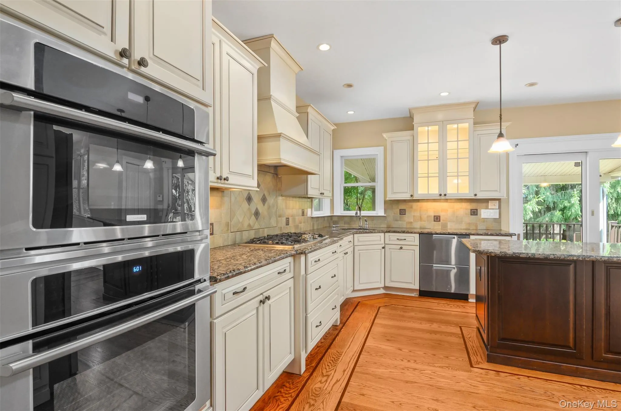 811 Canal Road, Brookhaven, NY, 4 Bedrooms Bedrooms, 9 Rooms Rooms,3 BathroomsBathrooms,Residential,For Rent,Canal,0,1041520 811 Canal Road, Brookhaven, NY, 4 Bedrooms Bedrooms, 9 Rooms Rooms,3 BathroomsBathrooms,Residential,For Rent,Canal,0,1041520
