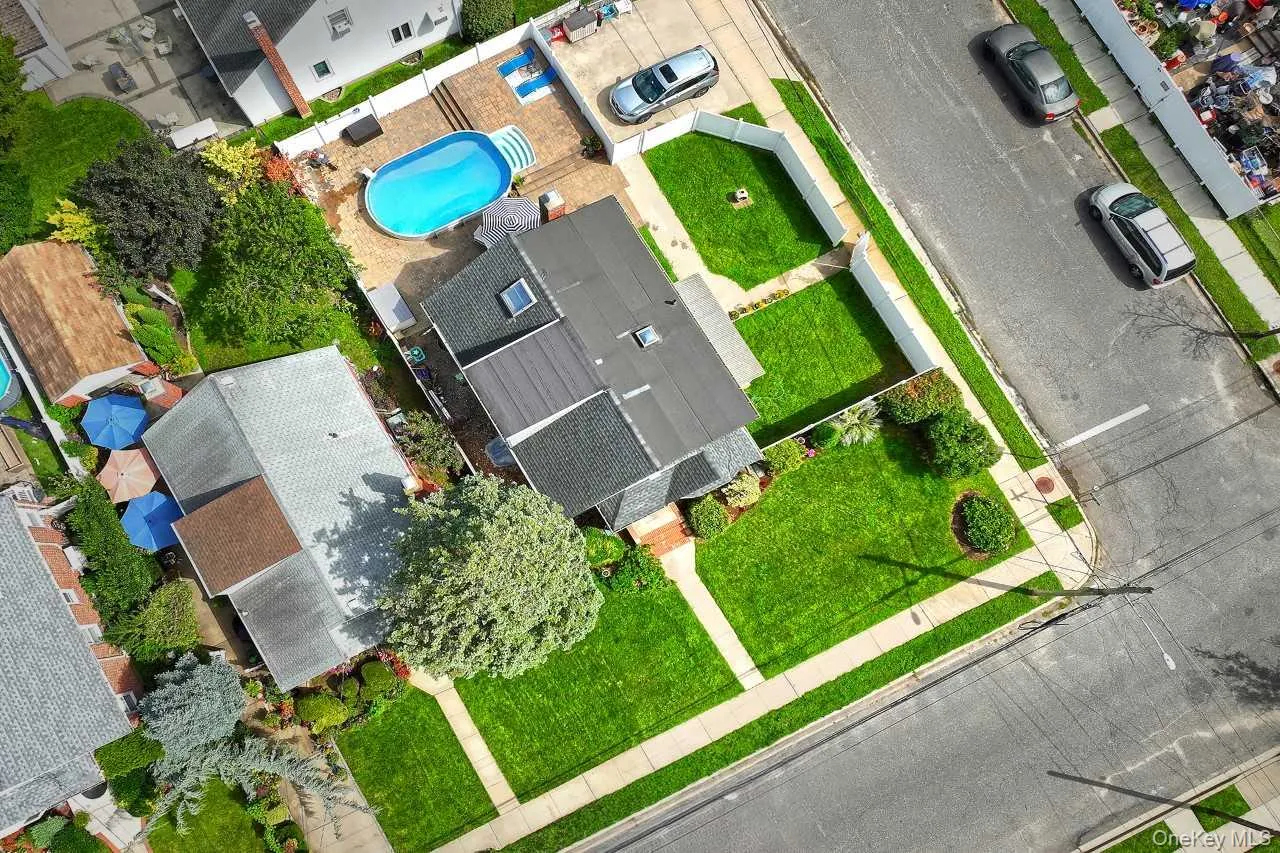 102 Roxbury Road, Hempstead, NY, 4 Bedrooms Bedrooms, 7 Rooms Rooms,2 BathroomsBathrooms,Residential,For Rent,Roxbury,0,1041521 102 Roxbury Road, Hempstead, NY, 4 Bedrooms Bedrooms, 7 Rooms Rooms,2 BathroomsBathrooms,Residential,For Rent,Roxbury,0,1041521