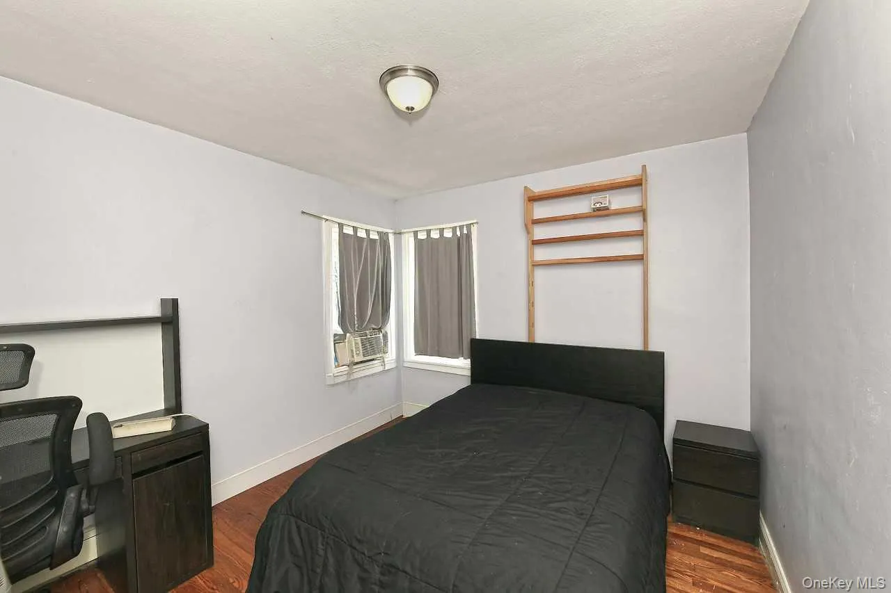 102 Roxbury Road, Hempstead, NY, 4 Bedrooms Bedrooms, 7 Rooms Rooms,2 BathroomsBathrooms,Residential,For Rent,Roxbury,0,1041521 102 Roxbury Road, Hempstead, NY, 4 Bedrooms Bedrooms, 7 Rooms Rooms,2 BathroomsBathrooms,Residential,For Rent,Roxbury,0,1041521