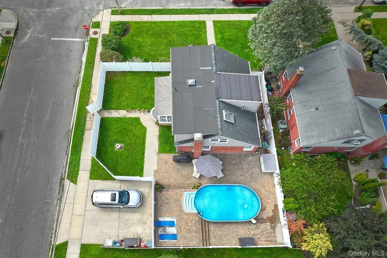 102 Roxbury Road, Hempstead, NY, 4 Bedrooms Bedrooms, 7 Rooms Rooms,2 BathroomsBathrooms,Residential,For Rent,Roxbury,0,1041521 102 Roxbury Road, Hempstead, NY, 4 Bedrooms Bedrooms, 7 Rooms Rooms,2 BathroomsBathrooms,Residential,For Rent,Roxbury,0,1041521