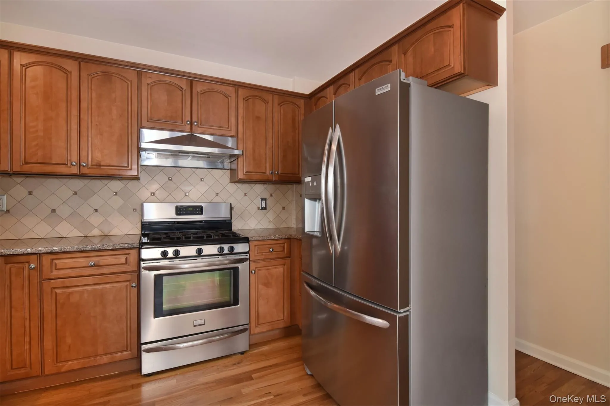 53 Briggs Avenue, Yonkers, NY, 3 Bedrooms Bedrooms, 8 Rooms Rooms,1 BathroomBathrooms,Residential,For Rent,Briggs,0,1041524 53 Briggs Avenue, Yonkers, NY, 3 Bedrooms Bedrooms, 8 Rooms Rooms,1 BathroomBathrooms,Residential,For Rent,Briggs,0,1041524