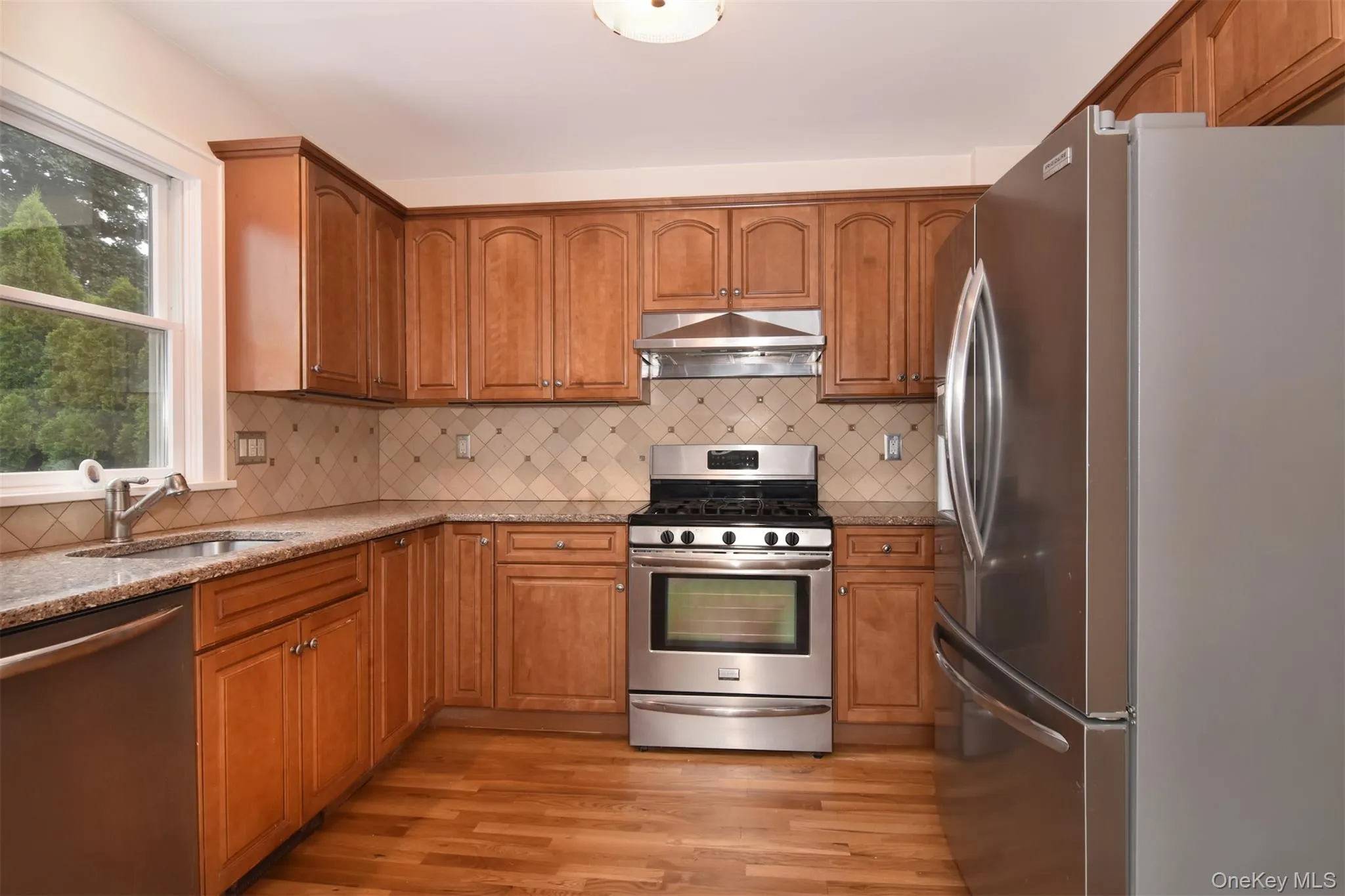 53 Briggs Avenue, Yonkers, NY, 3 Bedrooms Bedrooms, 8 Rooms Rooms,1 BathroomBathrooms,Residential,For Rent,Briggs,0,1041524 53 Briggs Avenue, Yonkers, NY, 3 Bedrooms Bedrooms, 8 Rooms Rooms,1 BathroomBathrooms,Residential,For Rent,Briggs,0,1041524