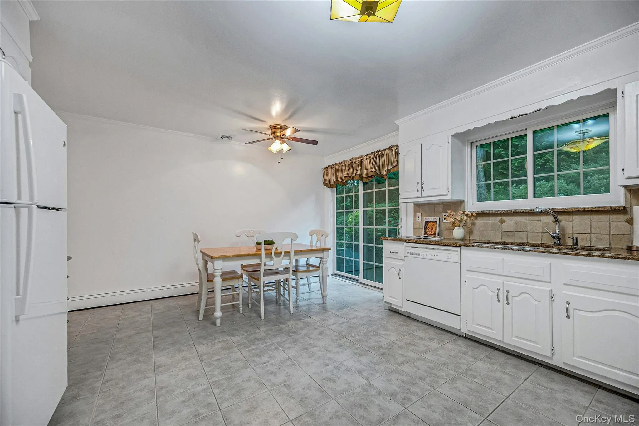 44 Hillside Lane, New Rochelle, NY, 4 Bedrooms Bedrooms, 8 Rooms Rooms,2 BathroomsBathrooms,Residential,For Rent,Hillside,0,1041525 44 Hillside Lane, New Rochelle, NY, 4 Bedrooms Bedrooms, 8 Rooms Rooms,2 BathroomsBathrooms,Residential,For Rent,Hillside,0,1041525