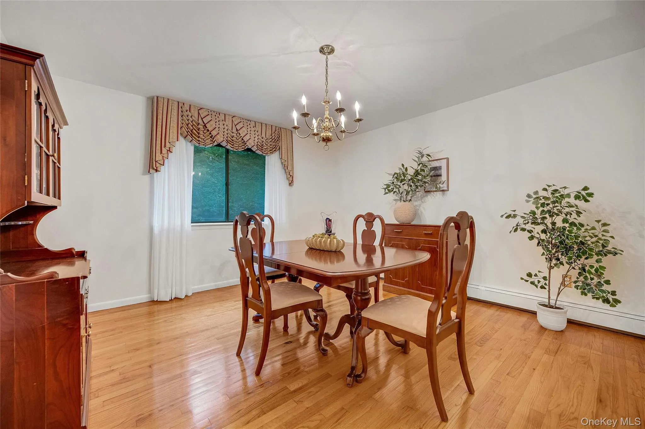 44 Hillside Lane, New Rochelle, NY, 4 Bedrooms Bedrooms, 8 Rooms Rooms,2 BathroomsBathrooms,Residential,For Rent,Hillside,0,1041525 44 Hillside Lane, New Rochelle, NY, 4 Bedrooms Bedrooms, 8 Rooms Rooms,2 BathroomsBathrooms,Residential,For Rent,Hillside,0,1041525