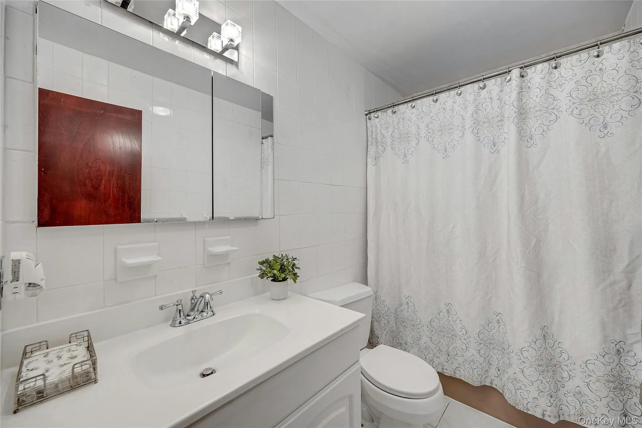 44 Hillside Lane, New Rochelle, NY, 4 Bedrooms Bedrooms, 8 Rooms Rooms,2 BathroomsBathrooms,Residential,For Rent,Hillside,0,1041525 44 Hillside Lane, New Rochelle, NY, 4 Bedrooms Bedrooms, 8 Rooms Rooms,2 BathroomsBathrooms,Residential,For Rent,Hillside,0,1041525