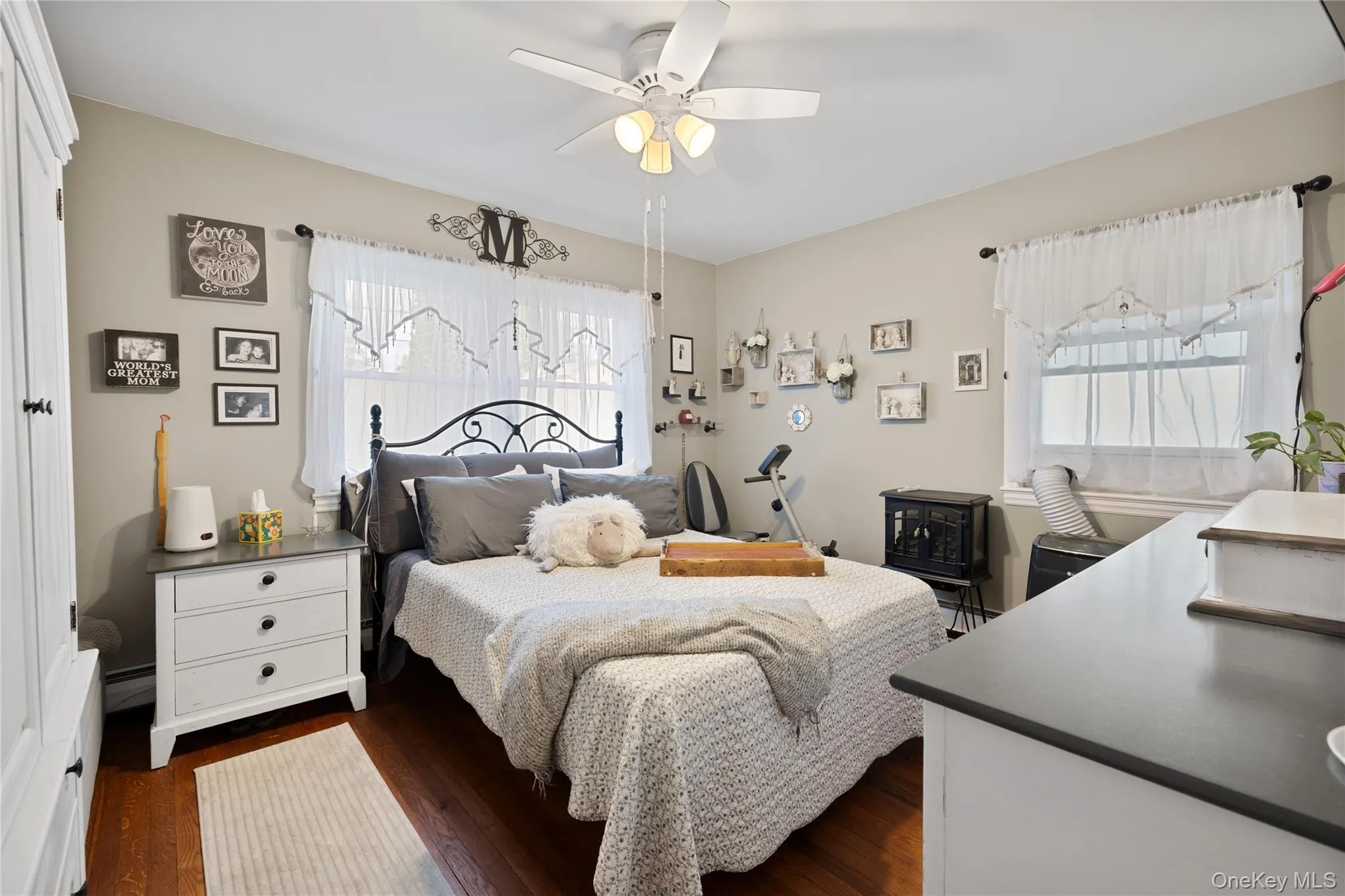 733 9th Street, West Babylon, NY, 4 Bedrooms Bedrooms, 7 Rooms Rooms,2 BathroomsBathrooms,Residential,For Rent,9th,0,1041530 733 9th Street, West Babylon, NY, 4 Bedrooms Bedrooms, 7 Rooms Rooms,2 BathroomsBathrooms,Residential,For Rent,9th,0,1041530