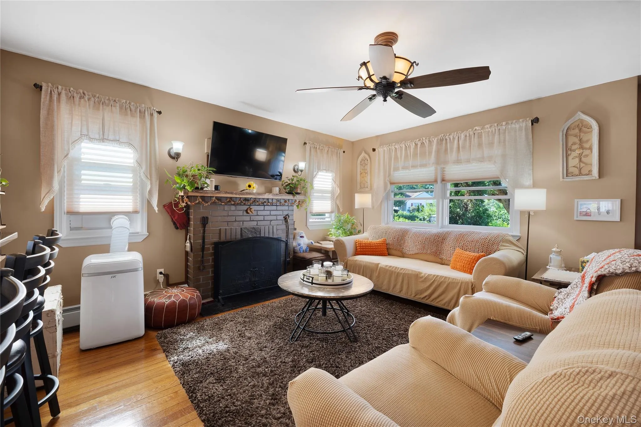 733 9th Street, West Babylon, NY, 4 Bedrooms Bedrooms, 7 Rooms Rooms,2 BathroomsBathrooms,Residential,For Rent,9th,0,1041530 733 9th Street, West Babylon, NY, 4 Bedrooms Bedrooms, 7 Rooms Rooms,2 BathroomsBathrooms,Residential,For Rent,9th,0,1041530