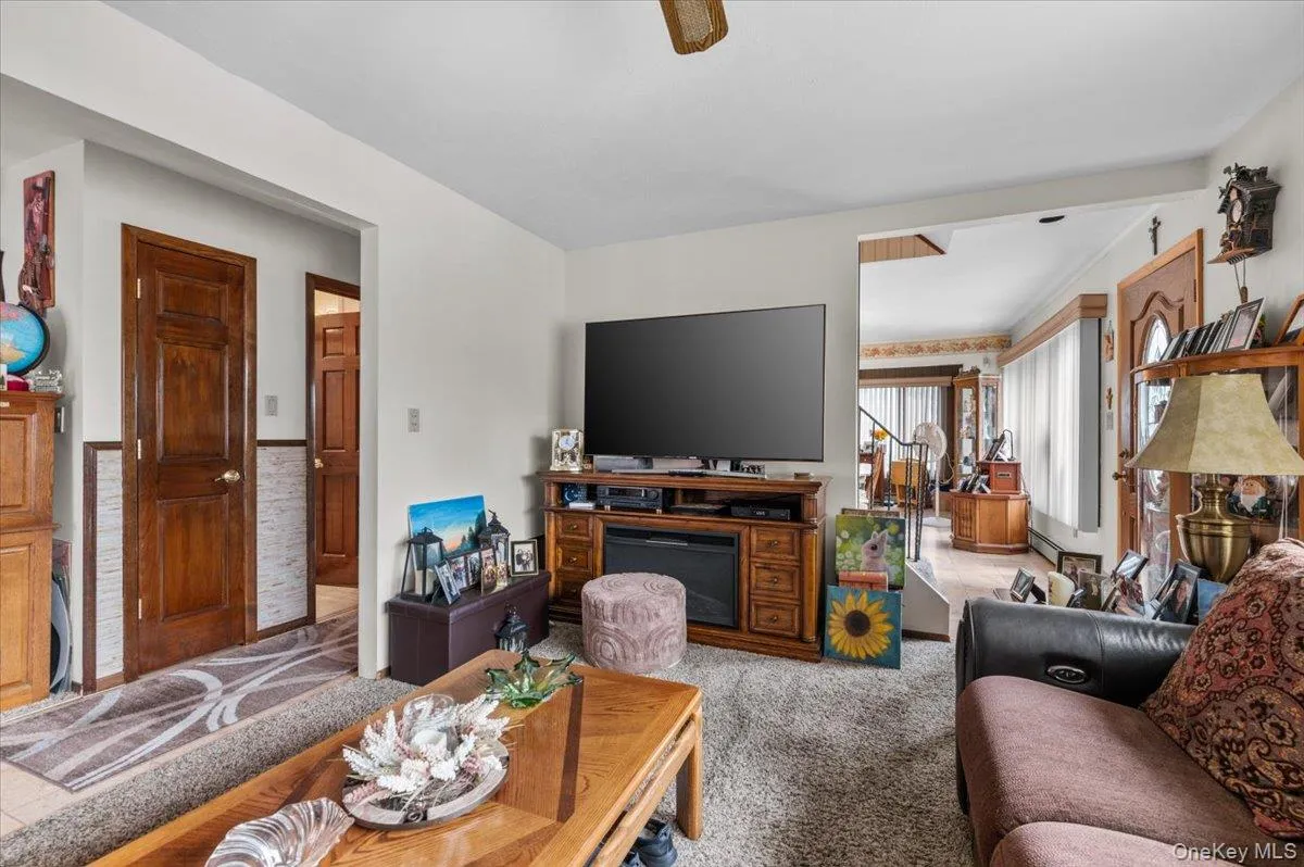 10 Enness Avenue, Oyster Bay, NY, 4 Bedrooms Bedrooms, 8 Rooms Rooms,3 BathroomsBathrooms,Residential,For Rent,Enness,0,1041531 10 Enness Avenue, Oyster Bay, NY, 4 Bedrooms Bedrooms, 8 Rooms Rooms,3 BathroomsBathrooms,Residential,For Rent,Enness,0,1041531