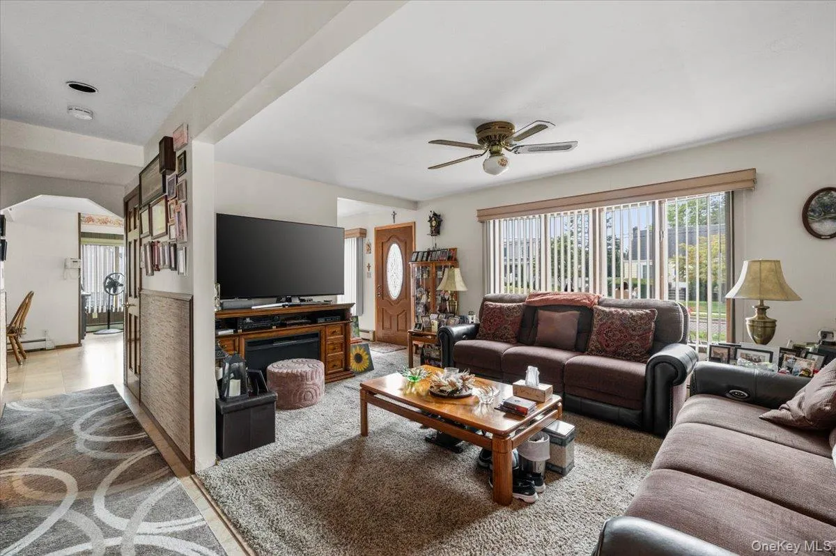 10 Enness Avenue, Oyster Bay, NY, 4 Bedrooms Bedrooms, 8 Rooms Rooms,3 BathroomsBathrooms,Residential,For Rent,Enness,0,1041531 10 Enness Avenue, Oyster Bay, NY, 4 Bedrooms Bedrooms, 8 Rooms Rooms,3 BathroomsBathrooms,Residential,For Rent,Enness,0,1041531