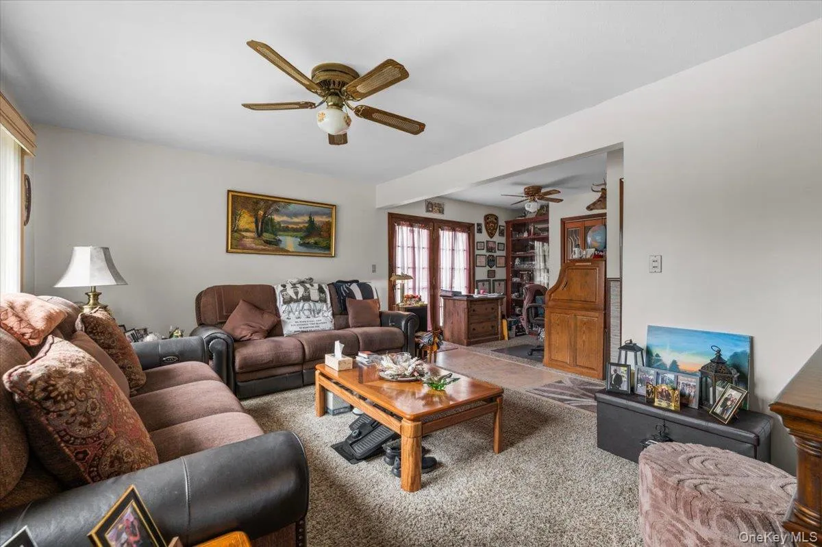 10 Enness Avenue, Oyster Bay, NY, 4 Bedrooms Bedrooms, 8 Rooms Rooms,3 BathroomsBathrooms,Residential,For Rent,Enness,0,1041531 10 Enness Avenue, Oyster Bay, NY, 4 Bedrooms Bedrooms, 8 Rooms Rooms,3 BathroomsBathrooms,Residential,For Rent,Enness,0,1041531