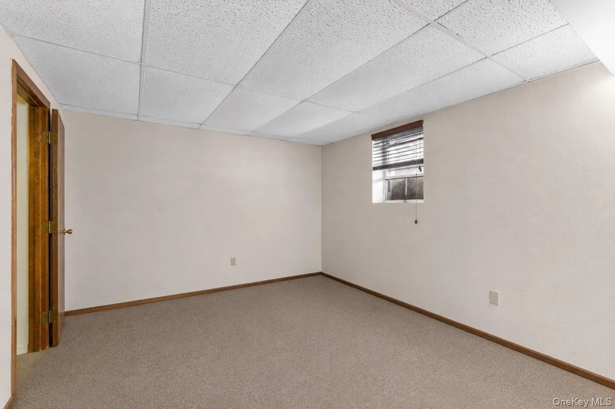 10 Enness Avenue, Oyster Bay, NY, 4 Bedrooms Bedrooms, 8 Rooms Rooms,3 BathroomsBathrooms,Residential,For Rent,Enness,0,1041531 10 Enness Avenue, Oyster Bay, NY, 4 Bedrooms Bedrooms, 8 Rooms Rooms,3 BathroomsBathrooms,Residential,For Rent,Enness,0,1041531