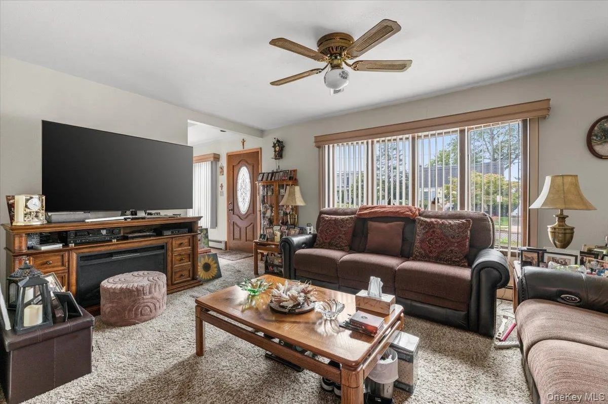 10 Enness Avenue, Oyster Bay, NY, 4 Bedrooms Bedrooms, 8 Rooms Rooms,3 BathroomsBathrooms,Residential,For Rent,Enness,0,1041531 10 Enness Avenue, Oyster Bay, NY, 4 Bedrooms Bedrooms, 8 Rooms Rooms,3 BathroomsBathrooms,Residential,For Rent,Enness,0,1041531