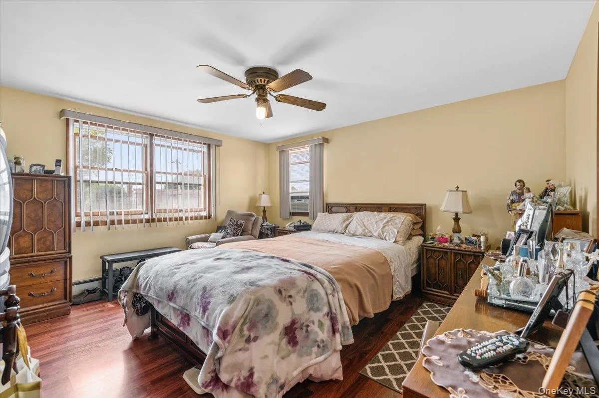 10 Enness Avenue, Oyster Bay, NY, 4 Bedrooms Bedrooms, 8 Rooms Rooms,3 BathroomsBathrooms,Residential,For Rent,Enness,0,1041531 10 Enness Avenue, Oyster Bay, NY, 4 Bedrooms Bedrooms, 8 Rooms Rooms,3 BathroomsBathrooms,Residential,For Rent,Enness,0,1041531