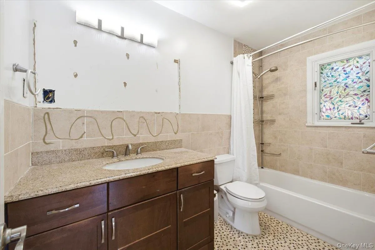 52 blanche, Oyster Bay, NY, 3 Bedrooms Bedrooms, 5 Rooms Rooms,3 BathroomsBathrooms,Residential,For Rent,blanche,0,1041532 52 blanche, Oyster Bay, NY, 3 Bedrooms Bedrooms, 5 Rooms Rooms,3 BathroomsBathrooms,Residential,For Rent,blanche,0,1041532