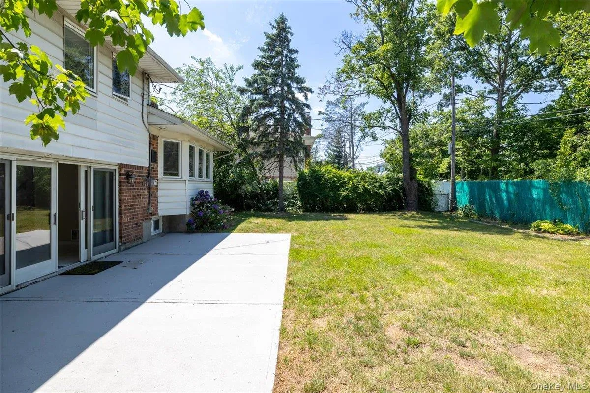 52 blanche, Oyster Bay, NY, 3 Bedrooms Bedrooms, 5 Rooms Rooms,3 BathroomsBathrooms,Residential,For Rent,blanche,0,1041532 52 blanche, Oyster Bay, NY, 3 Bedrooms Bedrooms, 5 Rooms Rooms,3 BathroomsBathrooms,Residential,For Rent,blanche,0,1041532