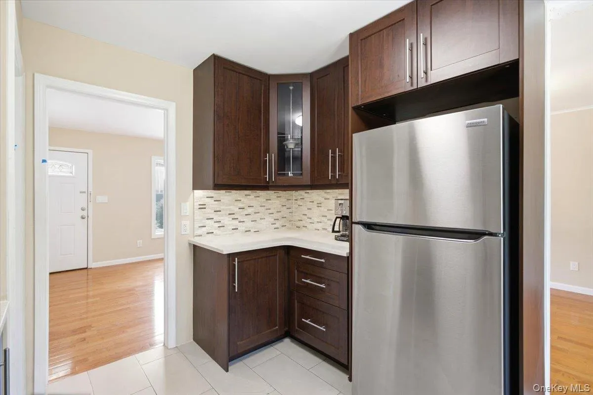 52 blanche, Oyster Bay, NY, 3 Bedrooms Bedrooms, 5 Rooms Rooms,3 BathroomsBathrooms,Residential,For Rent,blanche,0,1041532 52 blanche, Oyster Bay, NY, 3 Bedrooms Bedrooms, 5 Rooms Rooms,3 BathroomsBathrooms,Residential,For Rent,blanche,0,1041532