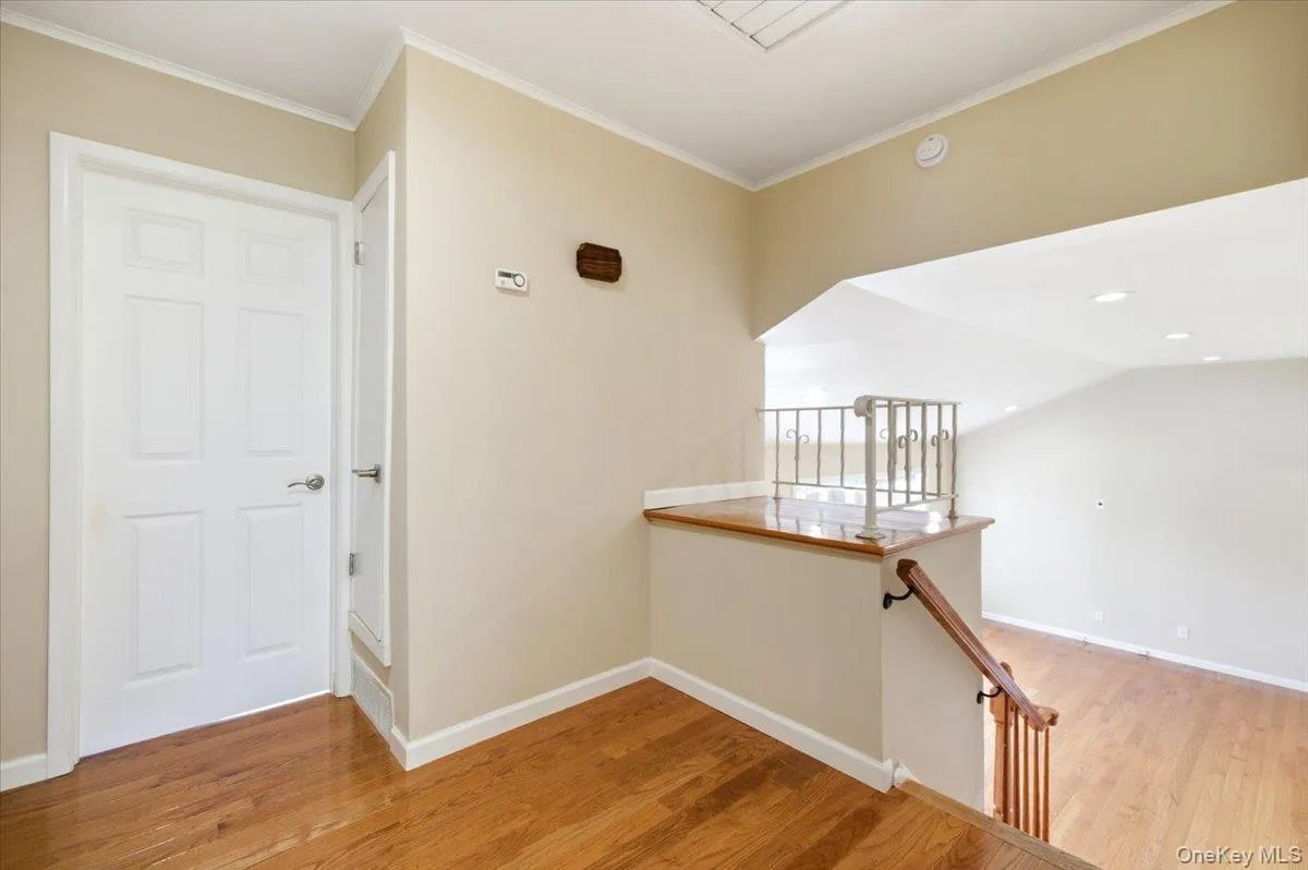 52 blanche, Oyster Bay, NY, 3 Bedrooms Bedrooms, 5 Rooms Rooms,3 BathroomsBathrooms,Residential,For Rent,blanche,0,1041532 52 blanche, Oyster Bay, NY, 3 Bedrooms Bedrooms, 5 Rooms Rooms,3 BathroomsBathrooms,Residential,For Rent,blanche,0,1041532