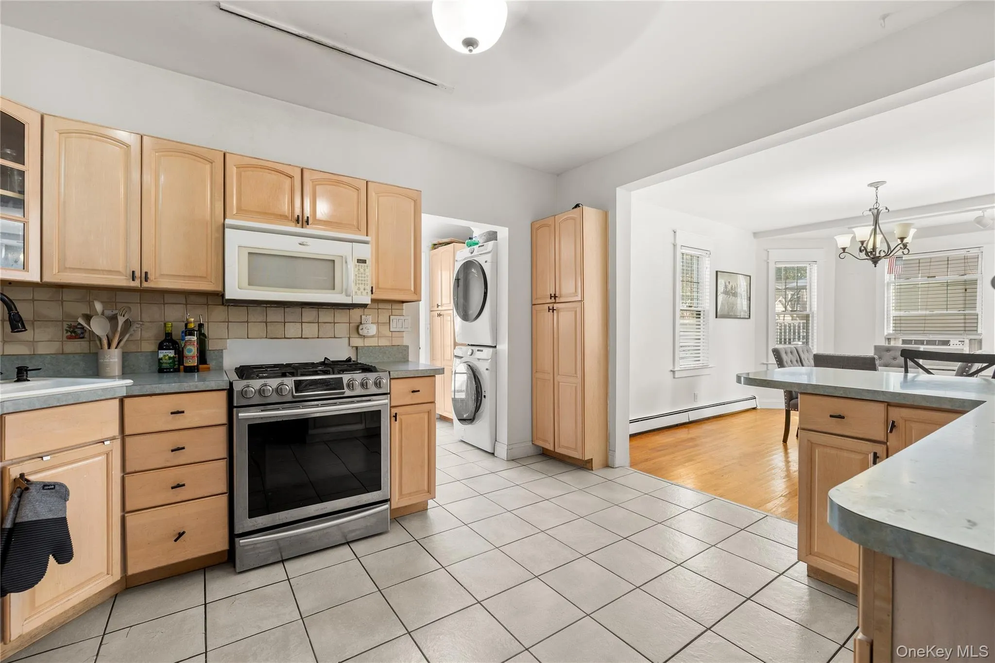 1967 Oakland Avenue, Hempstead, NY, 3 Bedrooms Bedrooms, 9 Rooms Rooms,3 BathroomsBathrooms,Residential,For Rent,Oakland,0,1041534 1967 Oakland Avenue, Hempstead, NY, 3 Bedrooms Bedrooms, 9 Rooms Rooms,3 BathroomsBathrooms,Residential,For Rent,Oakland,0,1041534