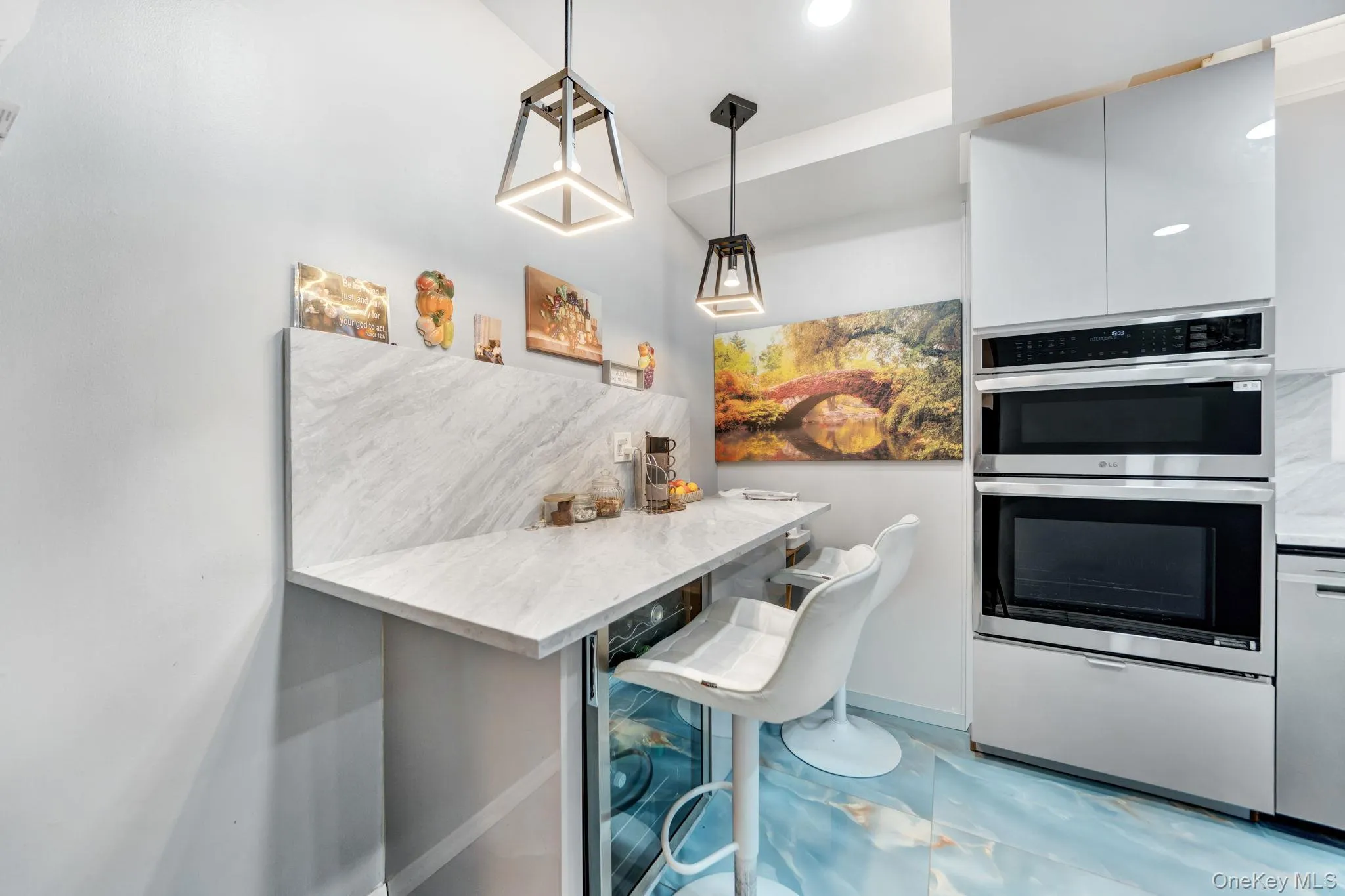 19014 Haywood Road, New York, NY, 6 Bedrooms Bedrooms, 12 Rooms Rooms,4 BathroomsBathrooms,Residential,For Rent,Haywood,0,1041537 19014 Haywood Road, New York, NY, 6 Bedrooms Bedrooms, 12 Rooms Rooms,4 BathroomsBathrooms,Residential,For Rent,Haywood,0,1041537