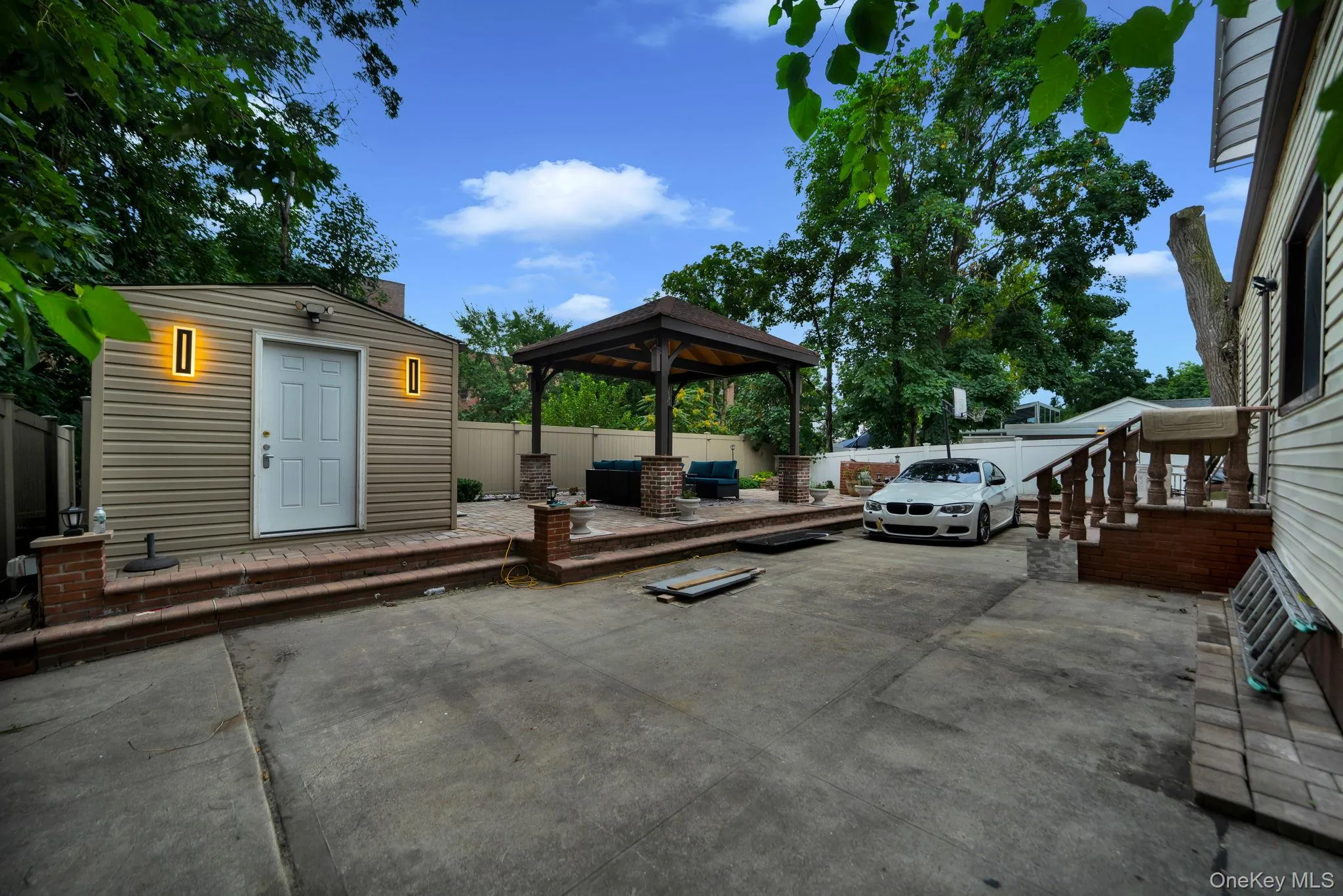 19014 Haywood Road, New York, NY, 6 Bedrooms Bedrooms, 12 Rooms Rooms,4 BathroomsBathrooms,Residential,For Rent,Haywood,0,1041537 19014 Haywood Road, New York, NY, 6 Bedrooms Bedrooms, 12 Rooms Rooms,4 BathroomsBathrooms,Residential,For Rent,Haywood,0,1041537