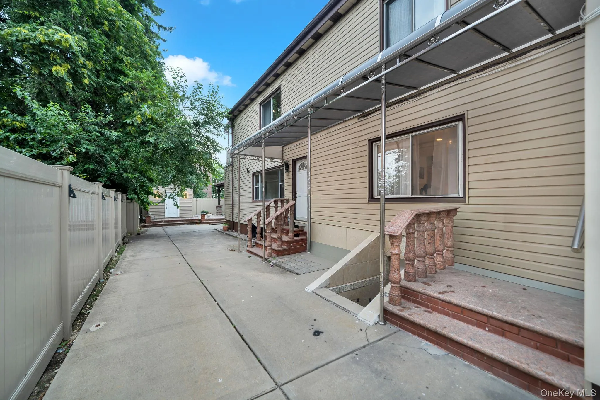 19014 Haywood Road, New York, NY, 6 Bedrooms Bedrooms, 12 Rooms Rooms,4 BathroomsBathrooms,Residential,For Rent,Haywood,0,1041537 19014 Haywood Road, New York, NY, 6 Bedrooms Bedrooms, 12 Rooms Rooms,4 BathroomsBathrooms,Residential,For Rent,Haywood,0,1041537