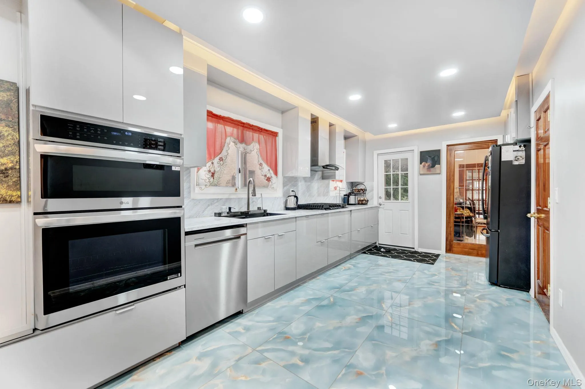 19014 Haywood Road, New York, NY, 6 Bedrooms Bedrooms, 12 Rooms Rooms,4 BathroomsBathrooms,Residential,For Rent,Haywood,0,1041537 19014 Haywood Road, New York, NY, 6 Bedrooms Bedrooms, 12 Rooms Rooms,4 BathroomsBathrooms,Residential,For Rent,Haywood,0,1041537
