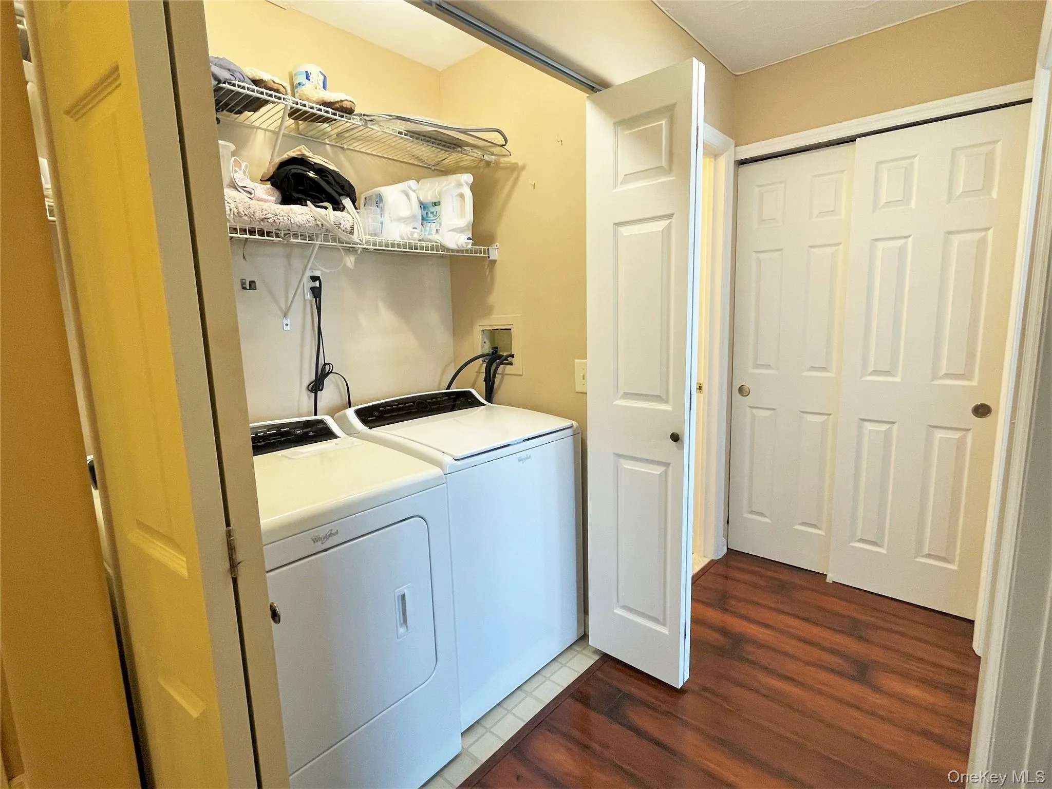 245 Beach Breeze Lane, New York, NY, 3 Bedrooms Bedrooms, 6 Rooms Rooms,2 BathroomsBathrooms,Residential Lease,For Rent,Beach Breeze,0,1041539 245 Beach Breeze Lane, New York, NY, 3 Bedrooms Bedrooms, 6 Rooms Rooms,2 BathroomsBathrooms,Residential Lease,For Rent,Beach Breeze,0,1041539