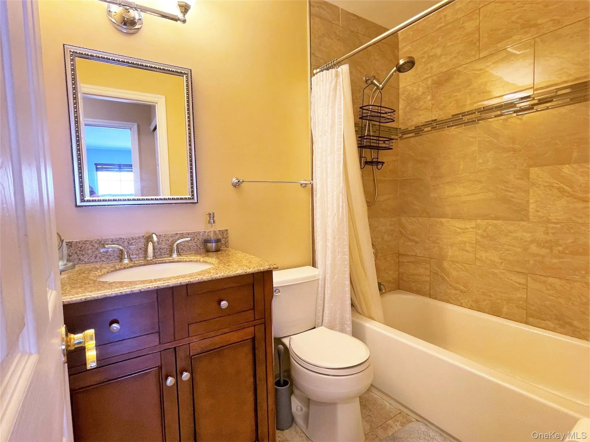 245 Beach Breeze Lane, New York, NY, 3 Bedrooms Bedrooms, 6 Rooms Rooms,2 BathroomsBathrooms,Residential Lease,For Rent,Beach Breeze,0,1041539 245 Beach Breeze Lane, New York, NY, 3 Bedrooms Bedrooms, 6 Rooms Rooms,2 BathroomsBathrooms,Residential Lease,For Rent,Beach Breeze,0,1041539
