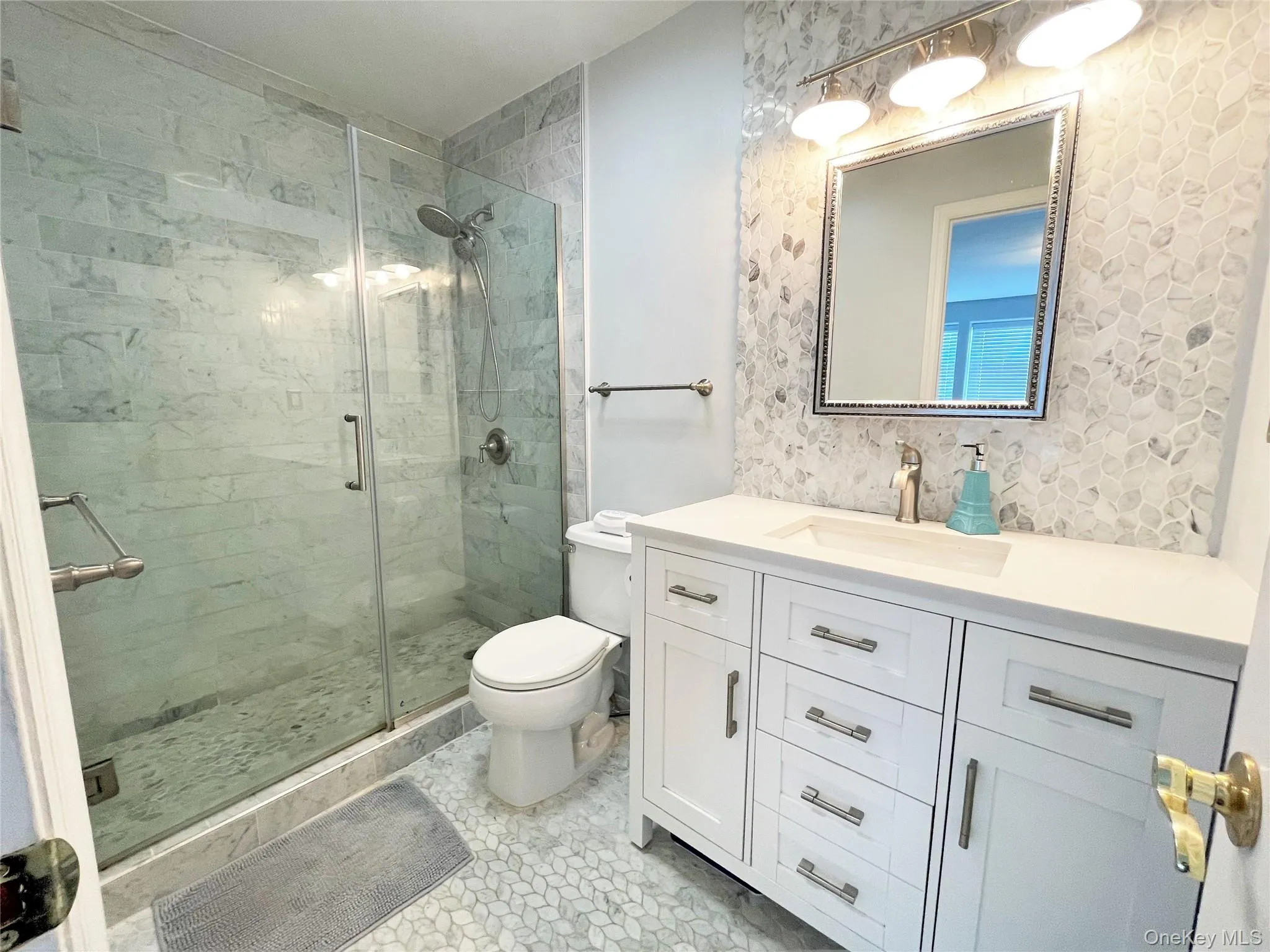 245 Beach Breeze Lane, New York, NY, 3 Bedrooms Bedrooms, 6 Rooms Rooms,2 BathroomsBathrooms,Residential Lease,For Rent,Beach Breeze,0,1041539 245 Beach Breeze Lane, New York, NY, 3 Bedrooms Bedrooms, 6 Rooms Rooms,2 BathroomsBathrooms,Residential Lease,For Rent,Beach Breeze,0,1041539