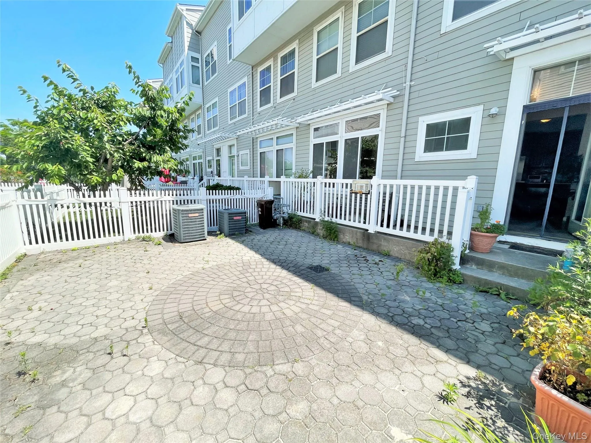 245 Beach Breeze Lane, New York, NY, 3 Bedrooms Bedrooms, 6 Rooms Rooms,2 BathroomsBathrooms,Residential Lease,For Rent,Beach Breeze,0,1041539 245 Beach Breeze Lane, New York, NY, 3 Bedrooms Bedrooms, 6 Rooms Rooms,2 BathroomsBathrooms,Residential Lease,For Rent,Beach Breeze,0,1041539