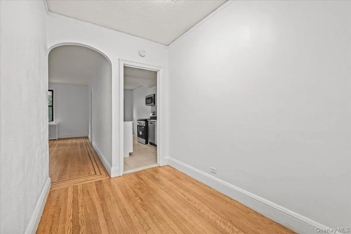 20 William Street, Mount Vernon, NY, 1 Bedroom Bedrooms, 4 Rooms Rooms,1 BathroomBathrooms,Residential,For Rent,William,0,1041540 20 William Street, Mount Vernon, NY, 1 Bedroom Bedrooms, 4 Rooms Rooms,1 BathroomBathrooms,Residential,For Rent,William,0,1041540