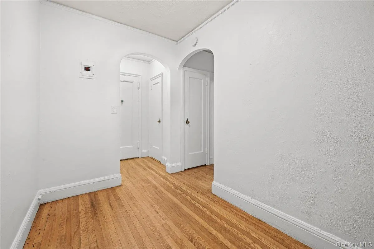 20 William Street, Mount Vernon, NY, 1 Bedroom Bedrooms, 4 Rooms Rooms,1 BathroomBathrooms,Residential,For Rent,William,0,1041540 20 William Street, Mount Vernon, NY, 1 Bedroom Bedrooms, 4 Rooms Rooms,1 BathroomBathrooms,Residential,For Rent,William,0,1041540